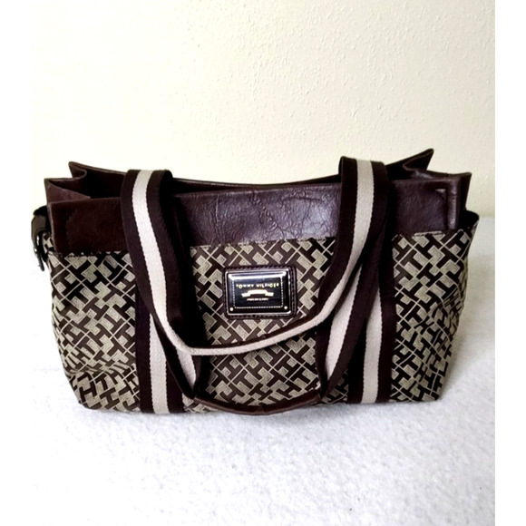 Tommy Hilfiger Womens Handbag Purse Tan Brown Letter Pattern Leather Accents - Picture 4 of 13